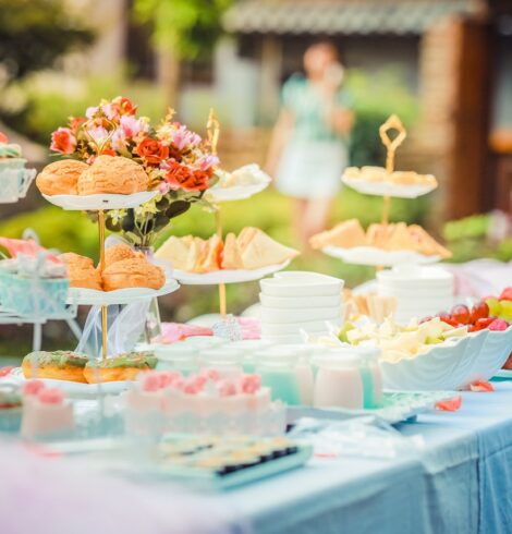 How To Plan The Food For Your Wedding: Our Top Tips
