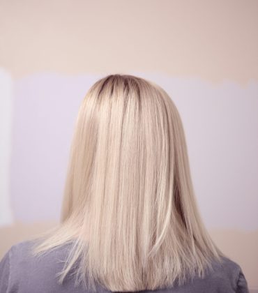 What to Expect When Getting Tape-In Extensions for the First Time