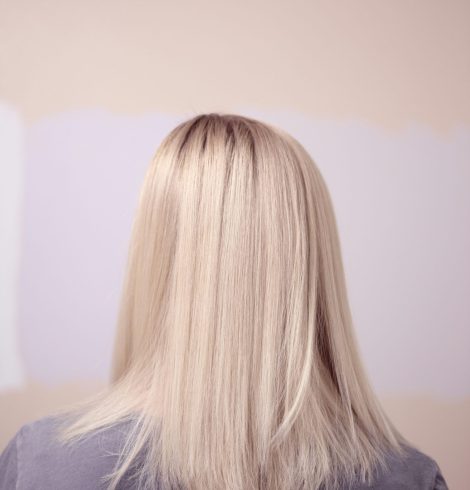 What to Expect When Getting Tape-In Extensions for the First Time