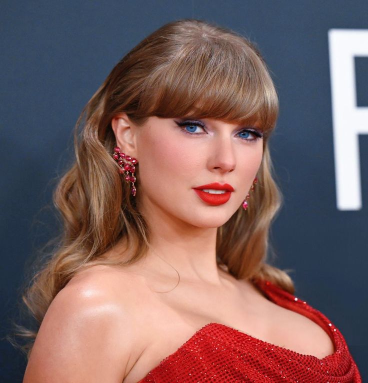 Taylor Swift Net Worth 2026: Income, Career, Tours and Business Success Taylor Swift net worth 2026 red carpet photo
